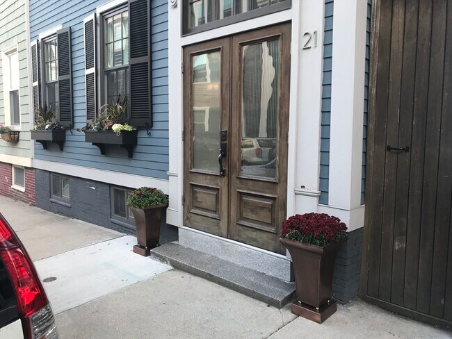 Photo - 21 Trenton St