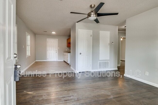 Photo - 3933 SW 24th St Casa