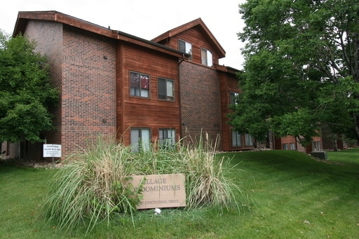 Building Photo - 1919 Centennial Dr Unit 1919