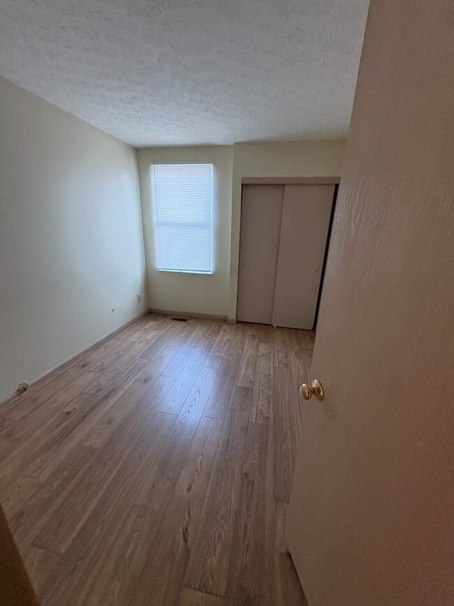 3221 Rogstad Bnd