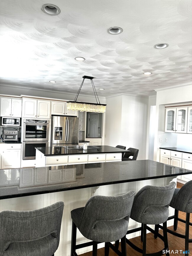 Photo - 9 Leeward Ln