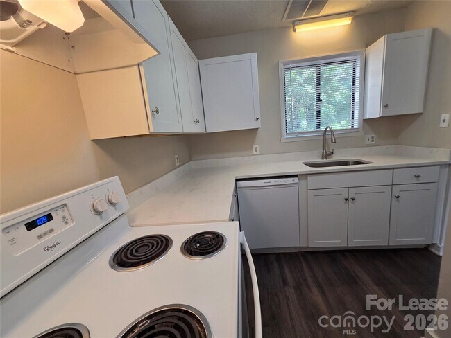 Photo - 1260 Fieldstone Rd