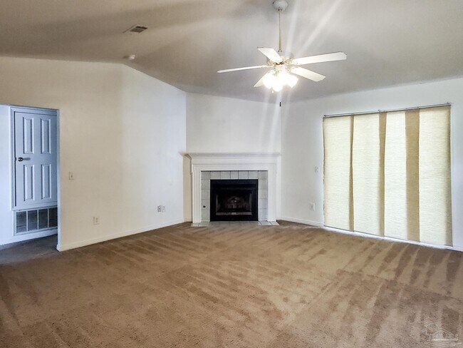 Photo - 412 Bay Oaks Dr