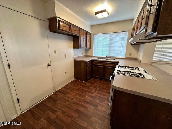 Photo - 2827 Anise Dr
