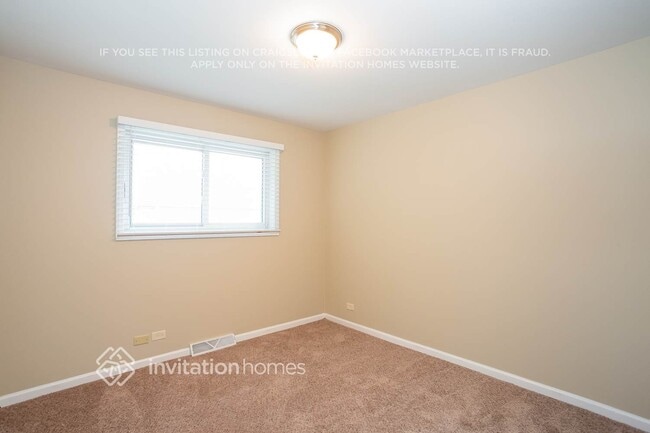 Photo - 16460 Roy St