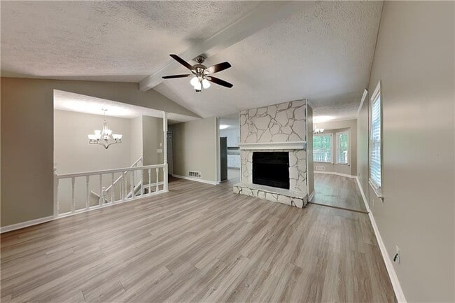 Photo - 2693 Raven Trail NE