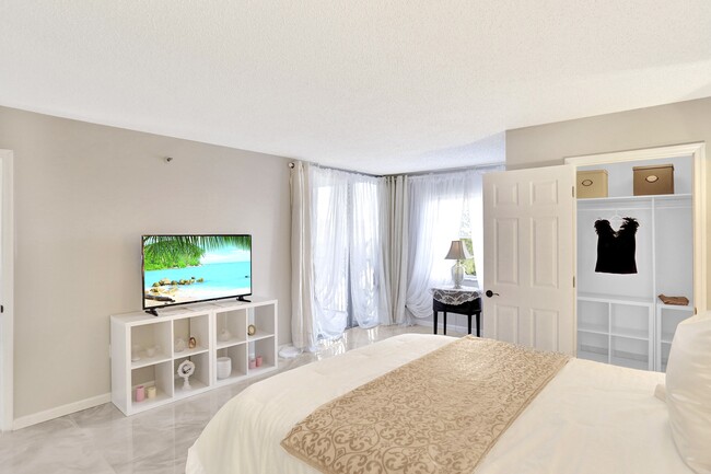 7001 Environ Blvd Unit 703
