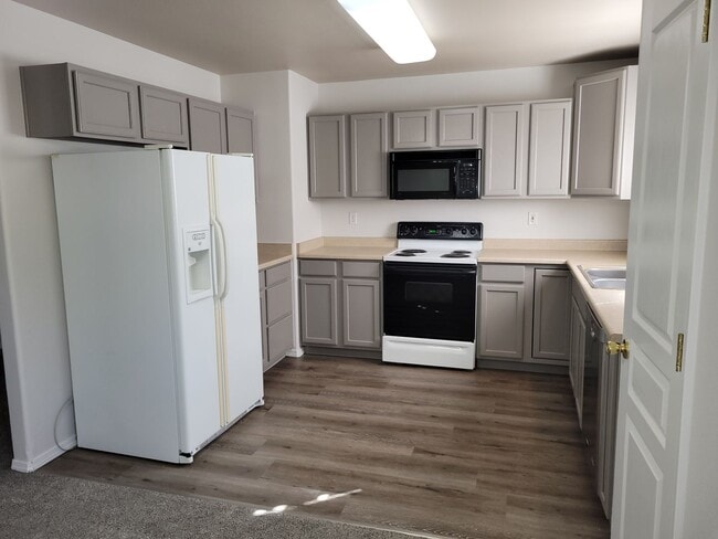 Photo - 5561 Prairie Schooner Dr