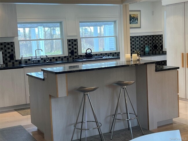 Photo - 42 N Menantic Rd