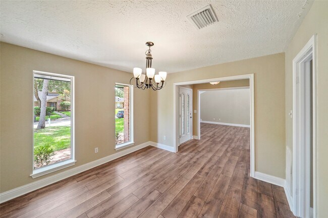 3602 Cobleskill Ct