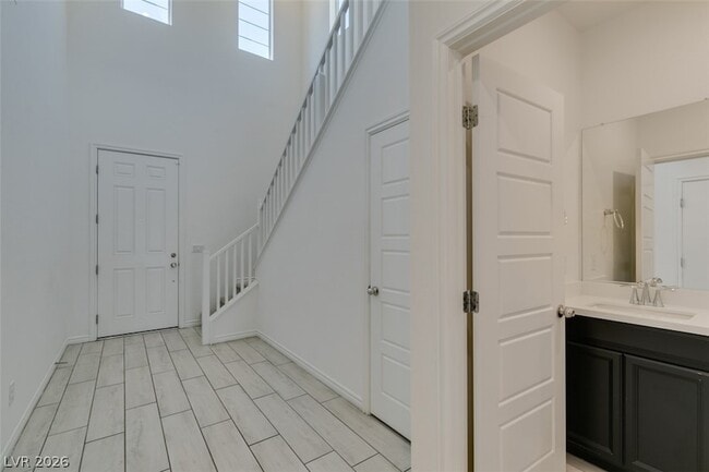 Photo - 6858 Greensmen Ave