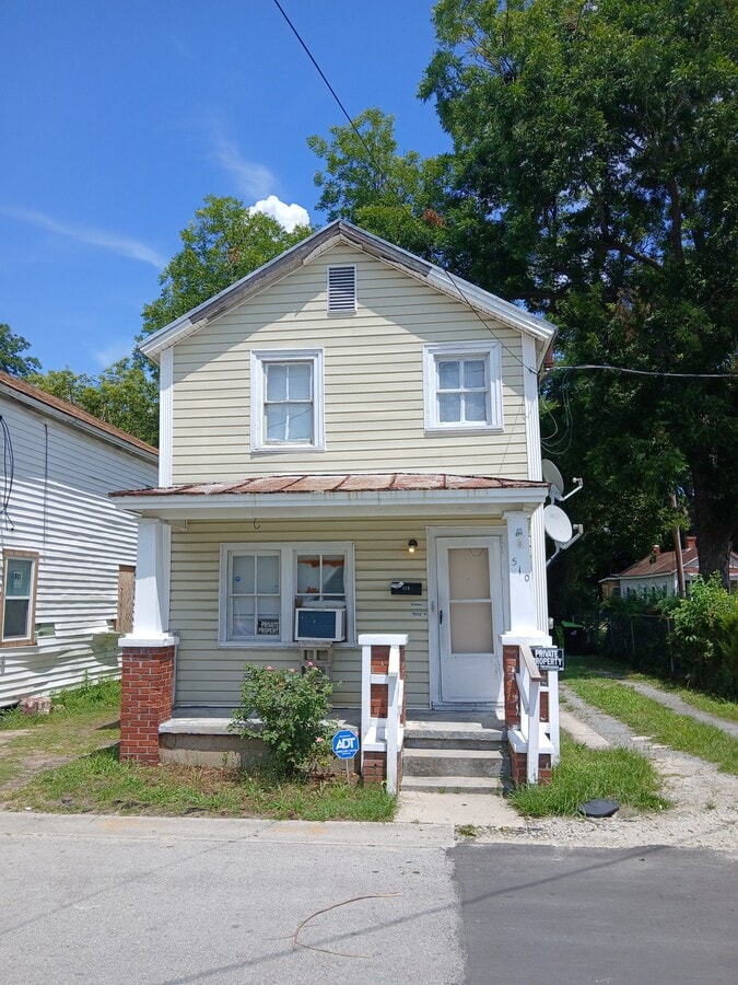 Photo - 510 1st Ave House