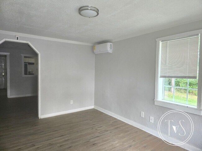 Photo - 17 Dutton St