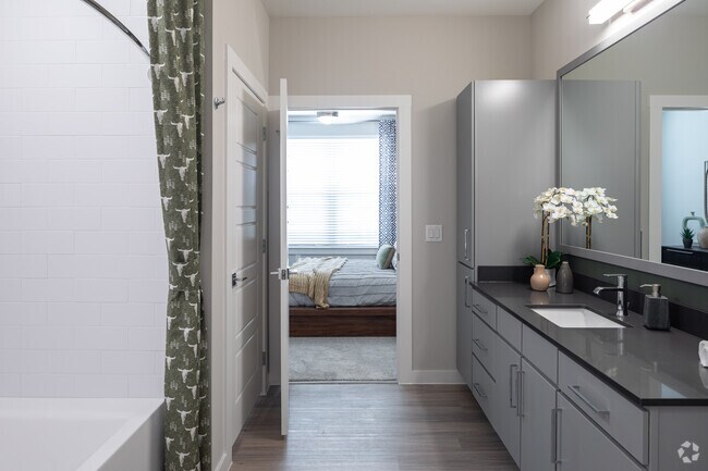 1BR, 1BA - 781SF - The Bromley at Brighton Crossing