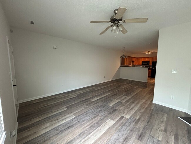 Photo - 8235 Oakley Cir