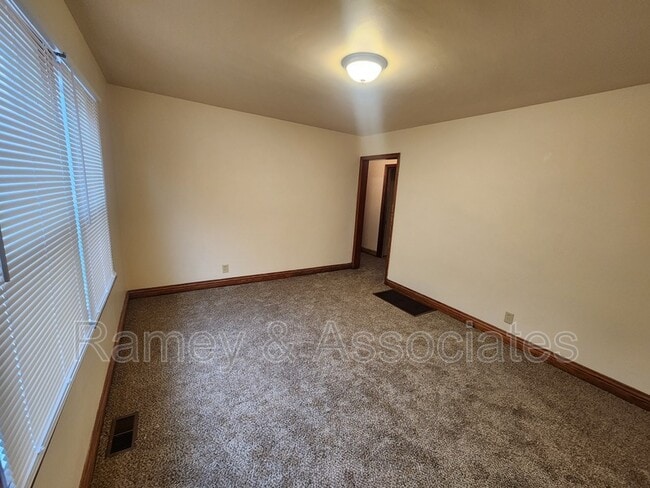 Photo - 1108 Hathaway Ave