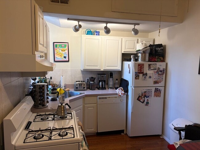 Photo - Queen Village - Fabric Row - 1  Bedroom 1 Bath Apartment Unidad #3R