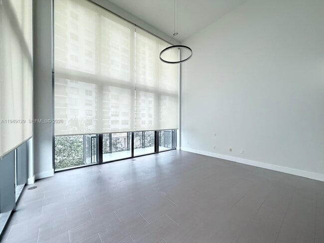 Photo - 6000 Collins Ave Unidad 501