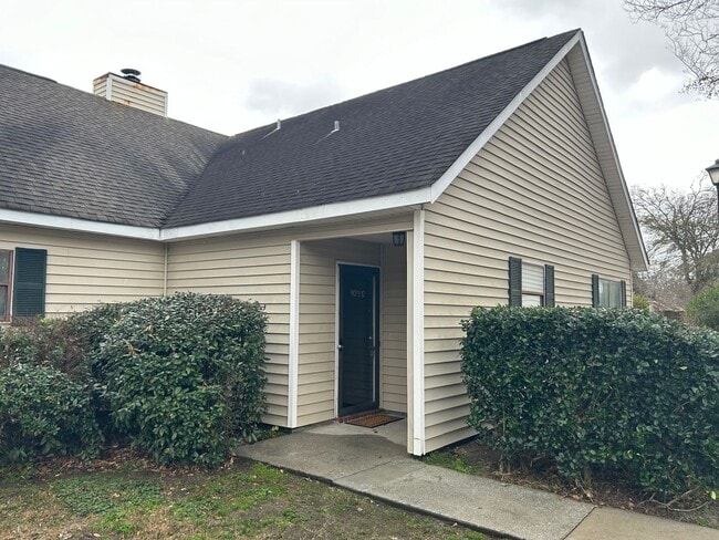 Well-kept 2 bedroom, 2 bathroom condo - Well-kept 2 bedroom, 2 bathroom condo