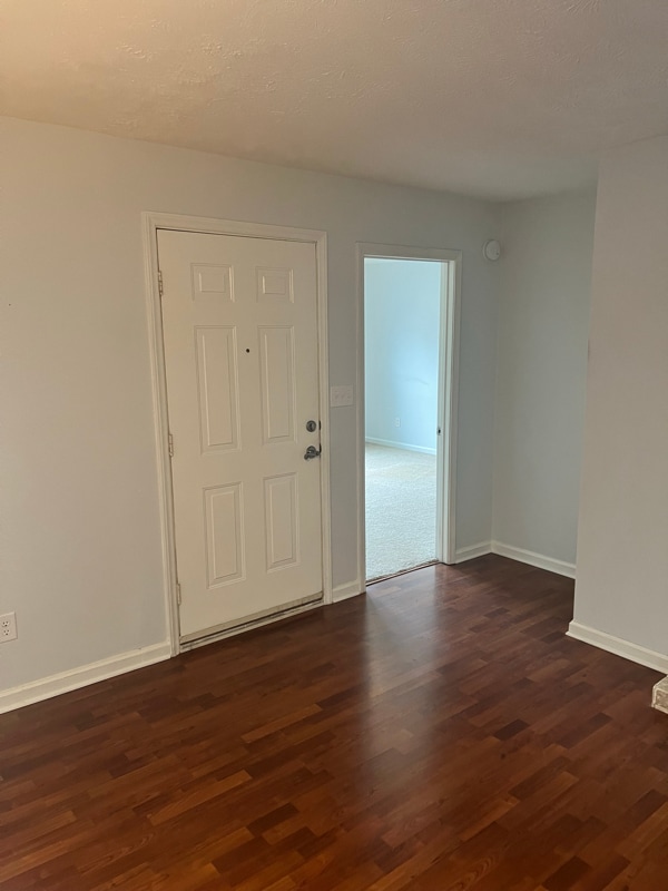 Photo - 400 Abbottswood Dr