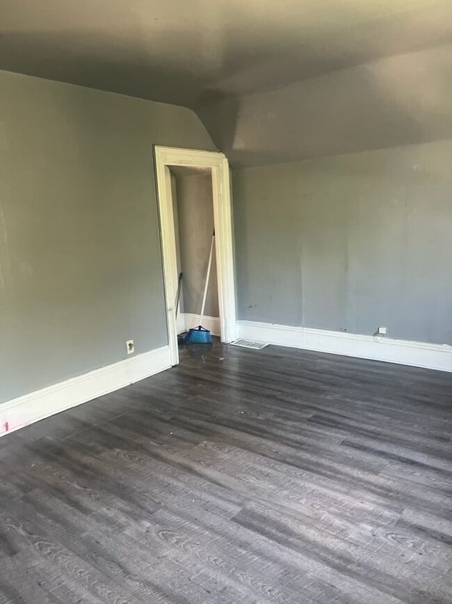 Photo - 427 W Marion St Unit 427 West Marion Street- 5