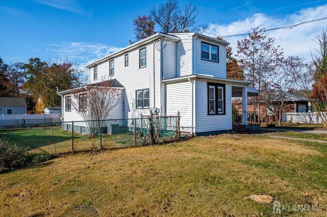 Photo - 385 Pierson Ave Unidad 2