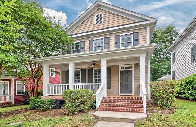 Building Photo - Recently Remodeled Lake Carolina Home