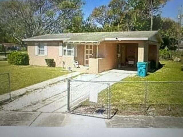 Photo - 2001 NW 2nd Ct
