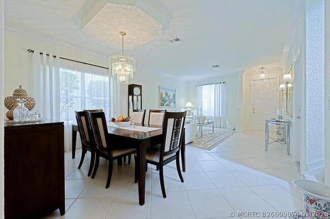 Building Photo - 4156 Meade Way