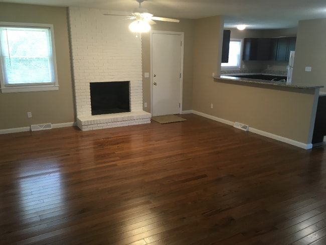 Photo - 813 Hiawatha Dr