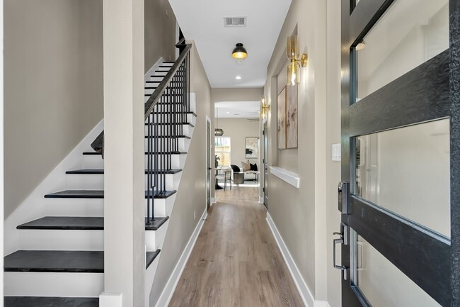 Photo - 2105 Esther Dr