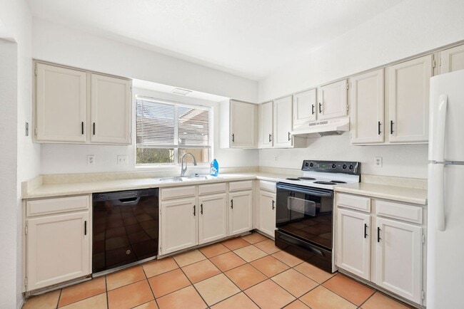 Photo - Nice Eastside 4 Bedroom Home