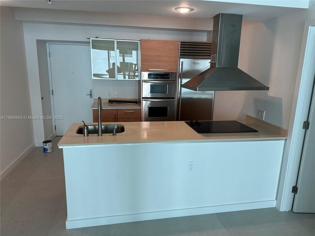 Photo - 218 SE 14th St Apartment Unit 1508