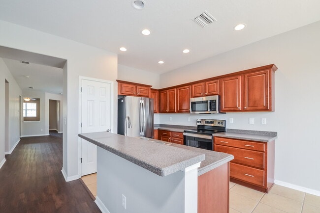 Photo - 425 Chimney Rock Dr