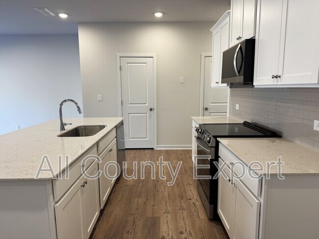 Photo - 7289 Mulberry St