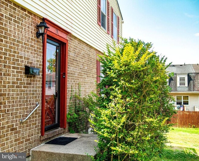 Photo - 15 Burnsway Ct