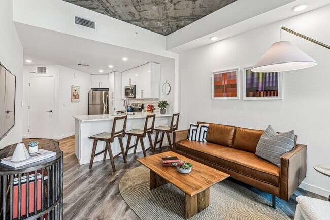 Photo - Link Apartments® Four12