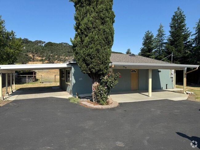 Building Photo - 4075 Suisun Valley Rd Rental