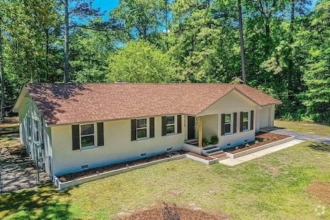 Building Photo - 906 N Glenwood Trail Rental