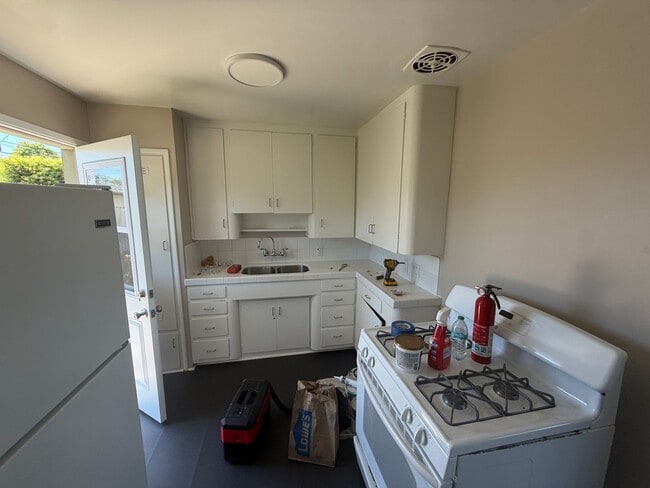 Photo - 235-237 Lynn Drive Unit 235-237 1