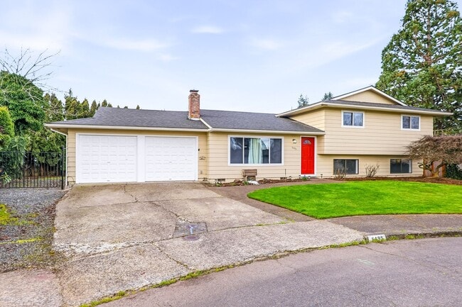 Photo - Spacious 4-Bedroom Chemawa Park Home with Fireplace, Bonus Room & Large Yard