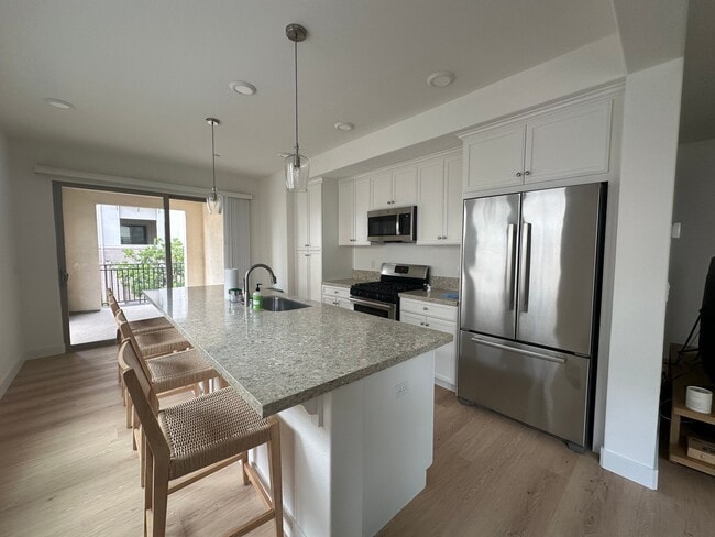 Photo - 1087 Bigleaf Pl