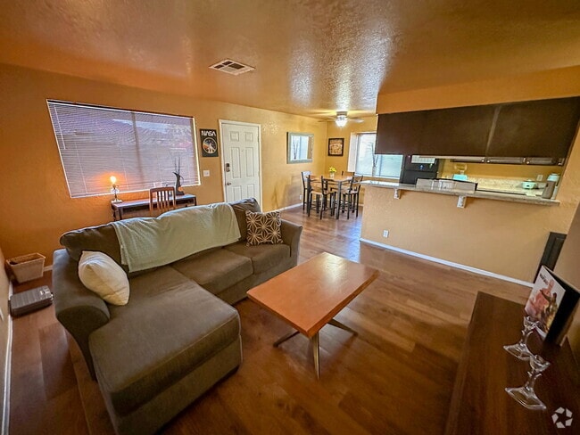 Building Photo - 5324 Mancos Ct Unit 2 Rental