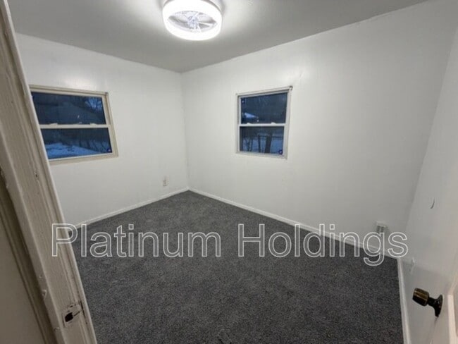 Photo - 4264 E 164th St