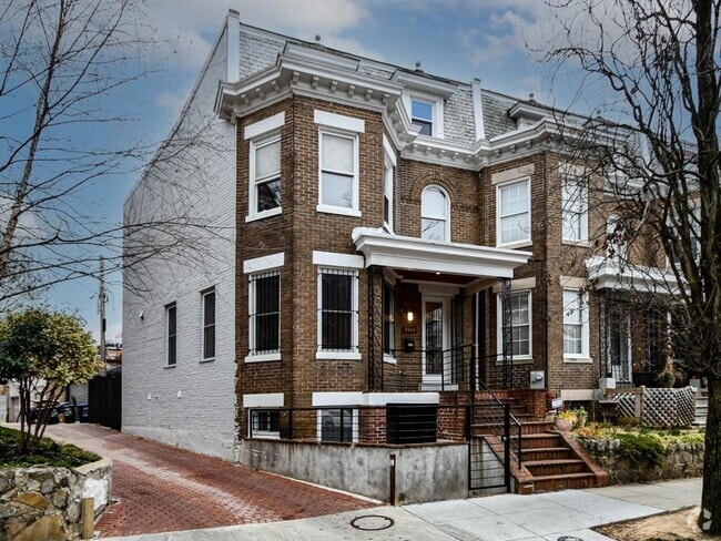 Building Photo - 3415 13th St NW Rental