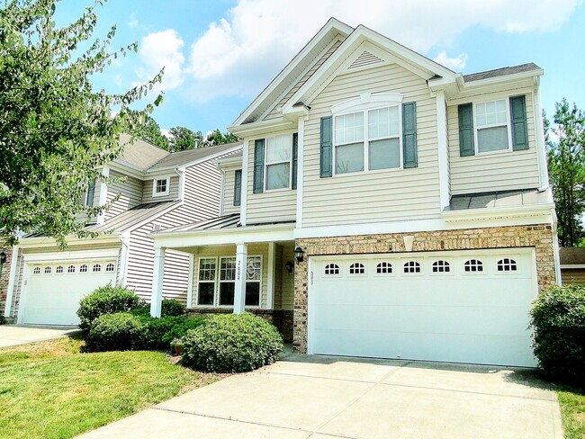 Building Photo - Updated 3 Bedroom, 2.5 Bathroom Home w/ 2 Car Garage in SW Durham/Southpoint!