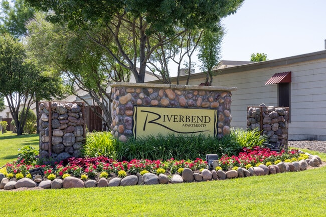 Building Photo - RIVERBEND