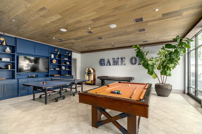 Game Room - Canvas Valley Forge, 55+