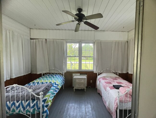 Photo - Spacious 3 Bedroom 1 Bath home with large storage building on a beautiful lot
