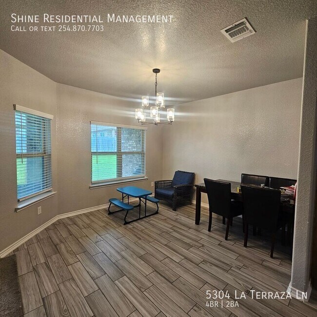5304 La Terraza Ln